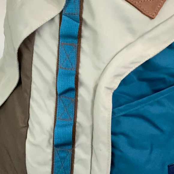 Jansport POWDERHORN backpack-Lt French Grey/Cilantro Grn - Picture 10 of 16